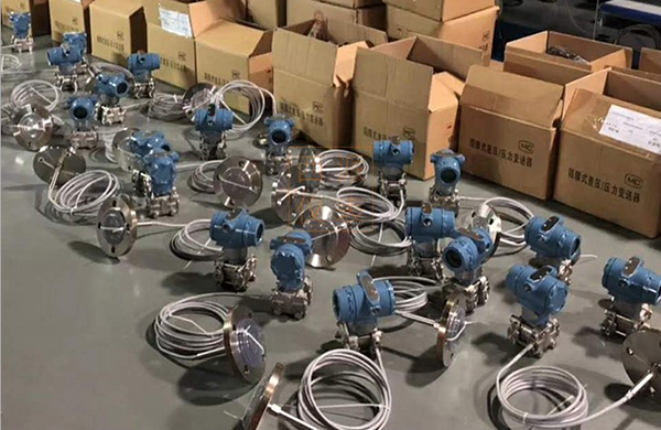 扩散硅液位变送器产品图